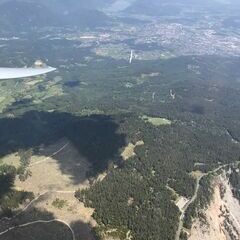 Flugwegposition um 11:21:49: Aufgenommen in der Nähe von Villach, Österreich in 2269 Meter